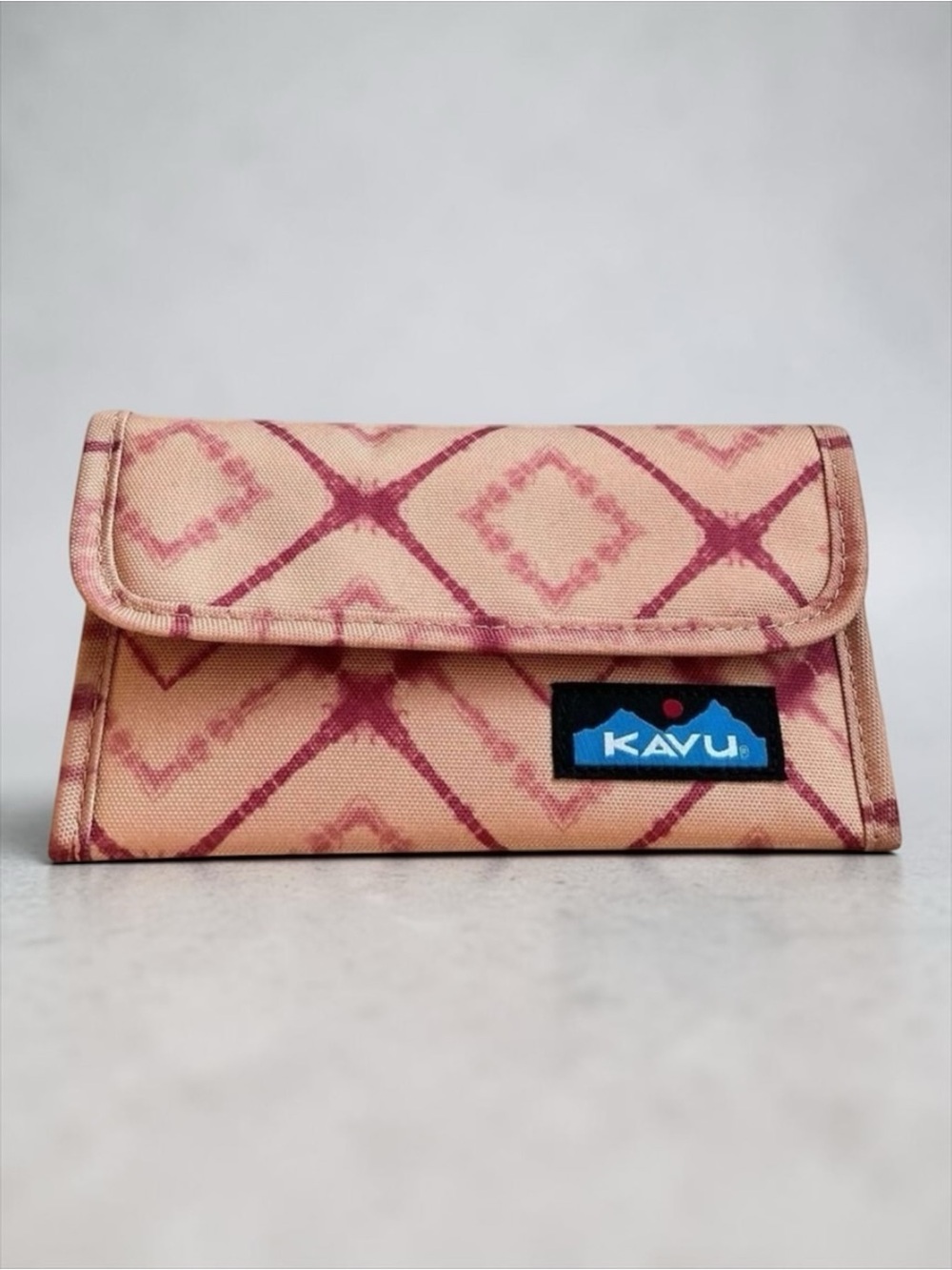 KAVU Mondo Spender Trifold Wallet Pink Tribal Boho Organizer Wallet